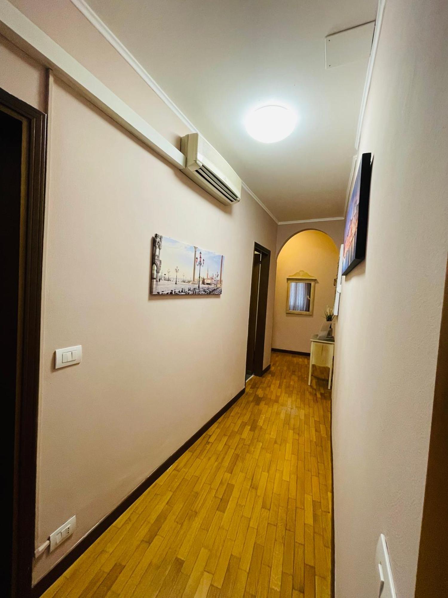 Ca' Torretta - San Marco Apartment Velence Kültér fotó