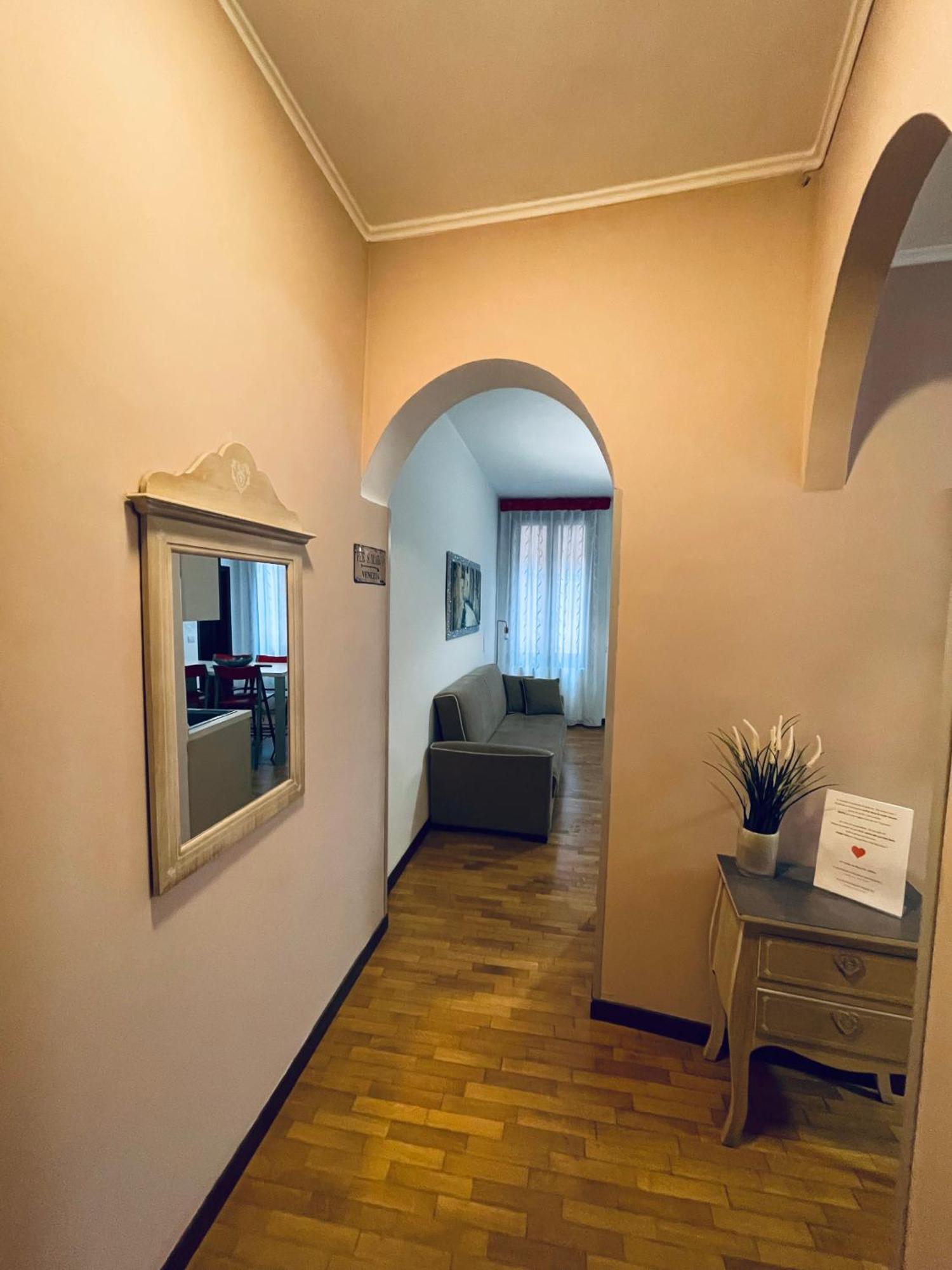 Ca' Torretta - San Marco Apartment Velence Kültér fotó